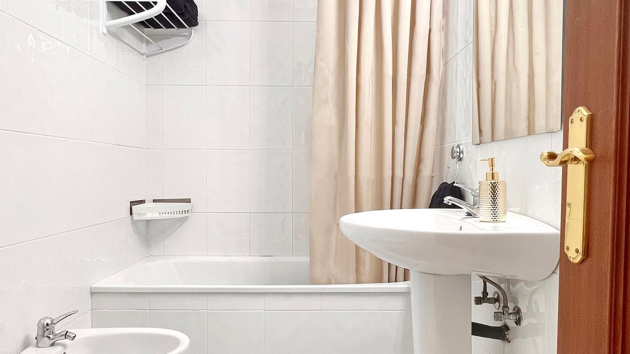 Photo of Bathroom in San Francisco-Ribera