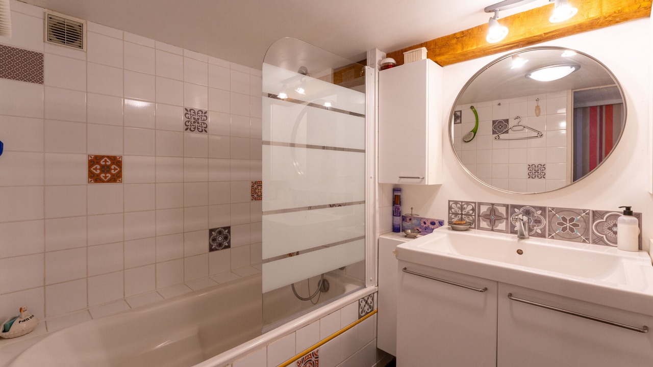 Photo of Bathroom in Manduel