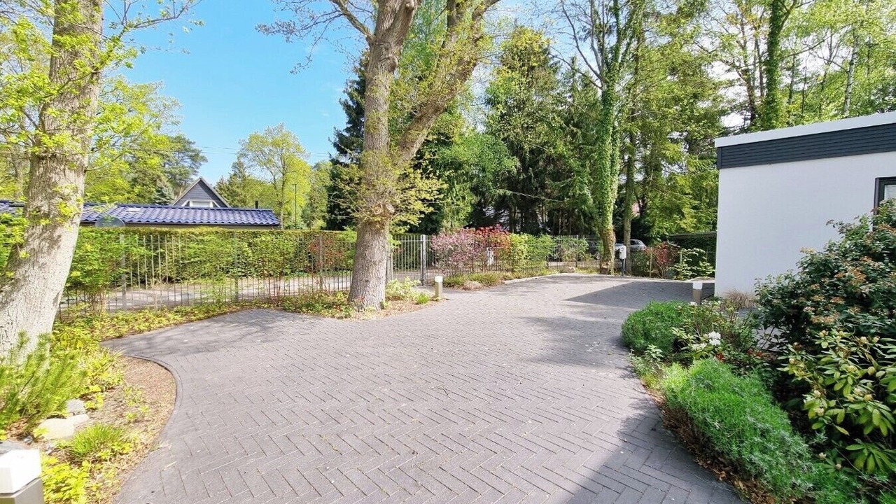 Photo of Outdoor in Glowe