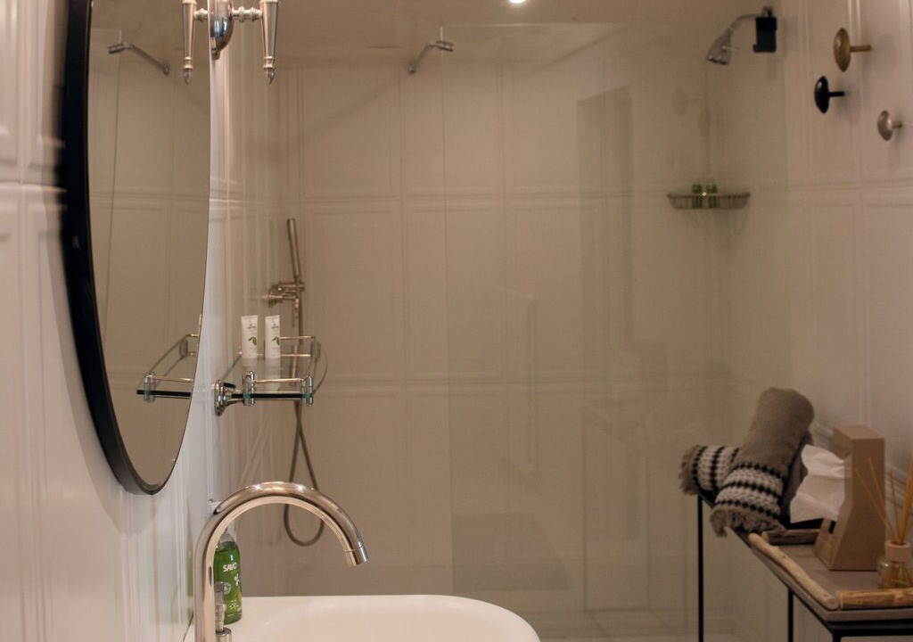Photo of Bathroom in Paradou