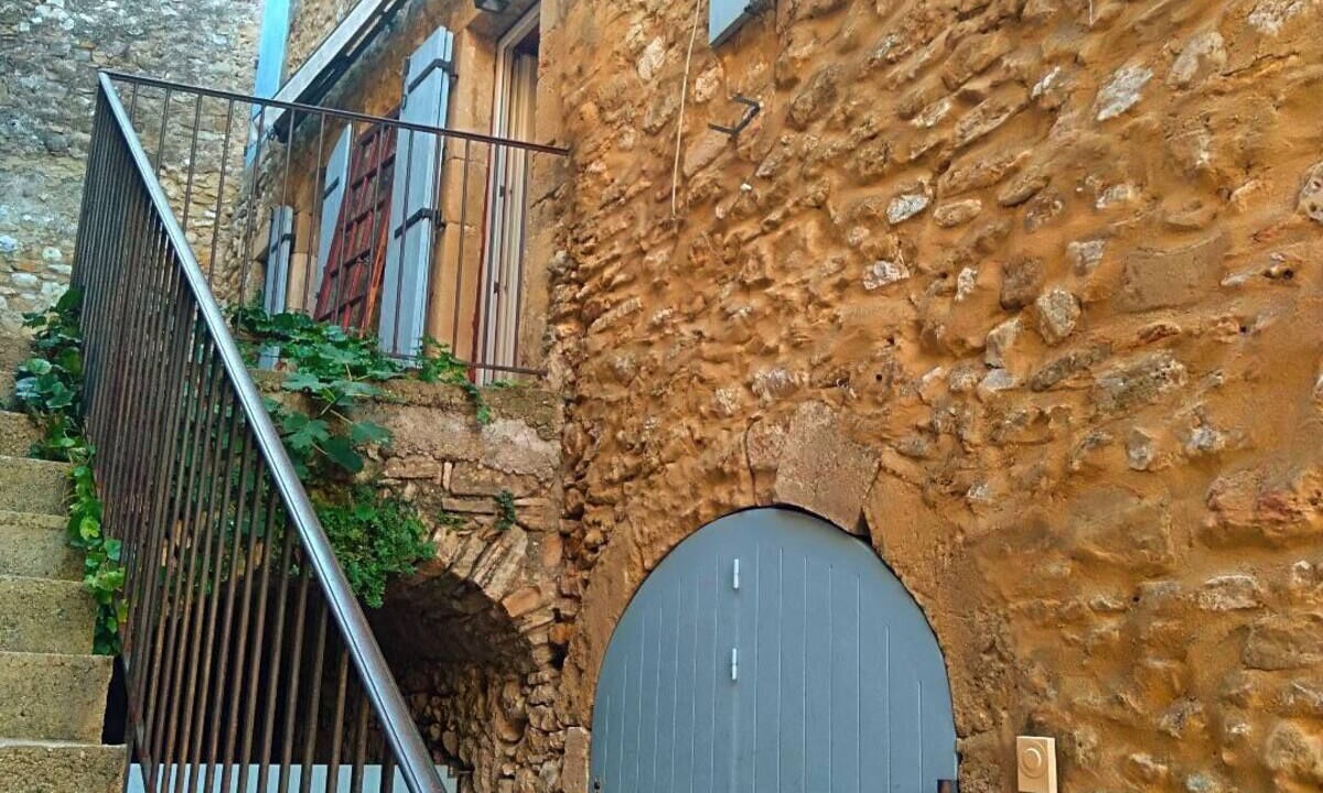 Photo of Outdoor in Saint-Andre-de-Roquepertuis