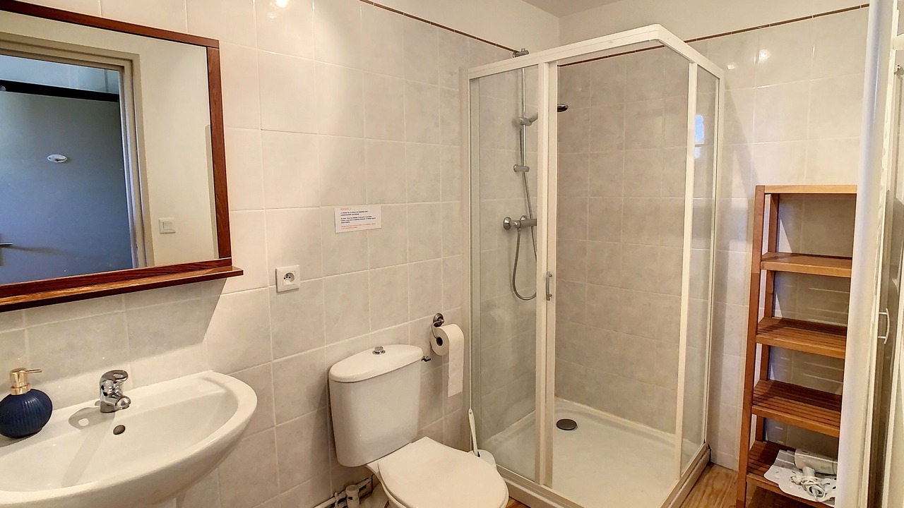 Photo of Bathroom in Saint-Jean-Saint-Maurice-sur-Loire