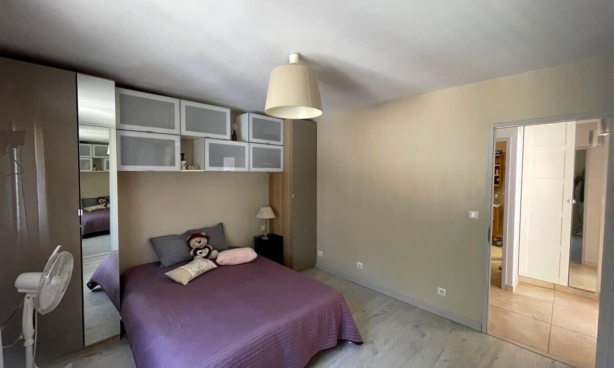 Photo of Bedroom in Lambesc