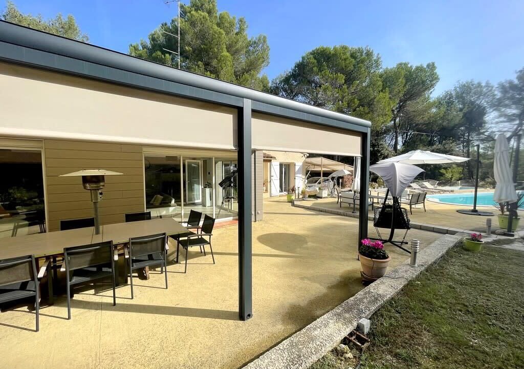 Photo of Outdoor in Lambesc