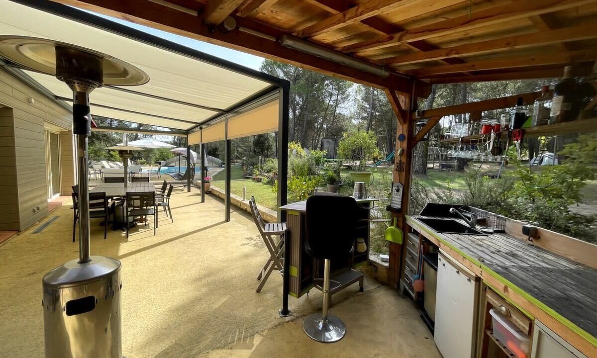 Photo of Outdoor in Lambesc