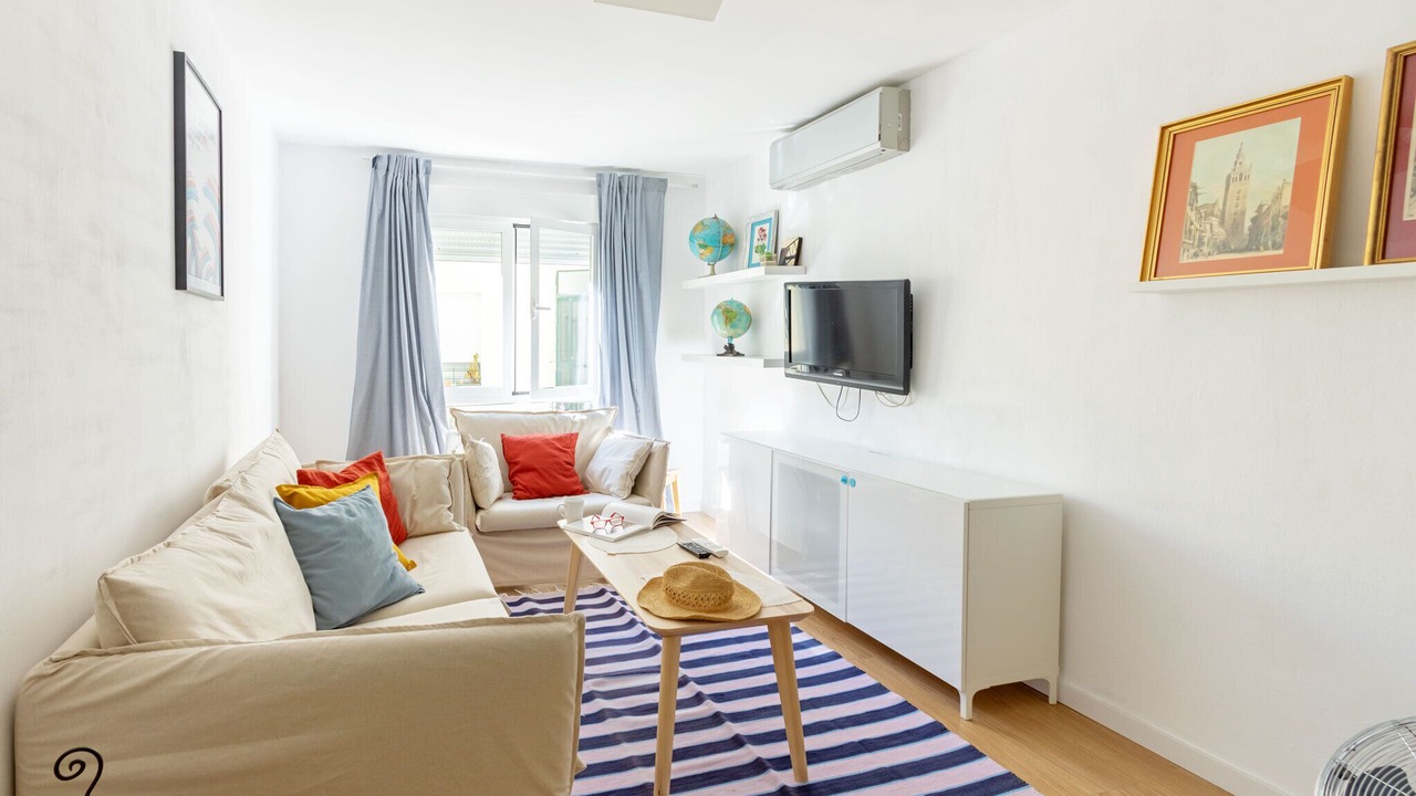 Photo of Livingroom in Alameda
