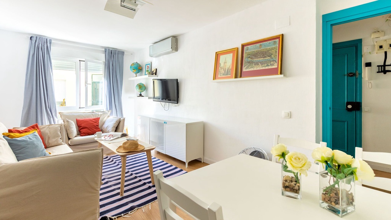 Photo of Livingroom in Alameda
