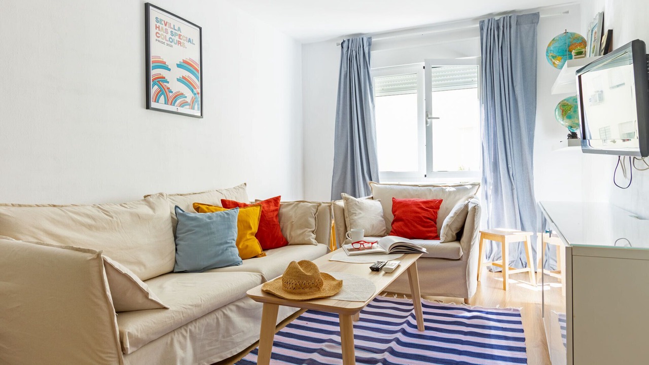 Photo of Livingroom in Alameda