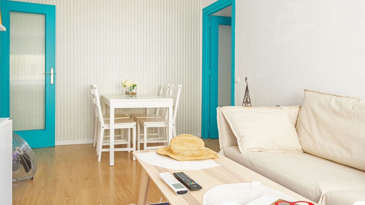 Photo of Livingroom in Alameda
