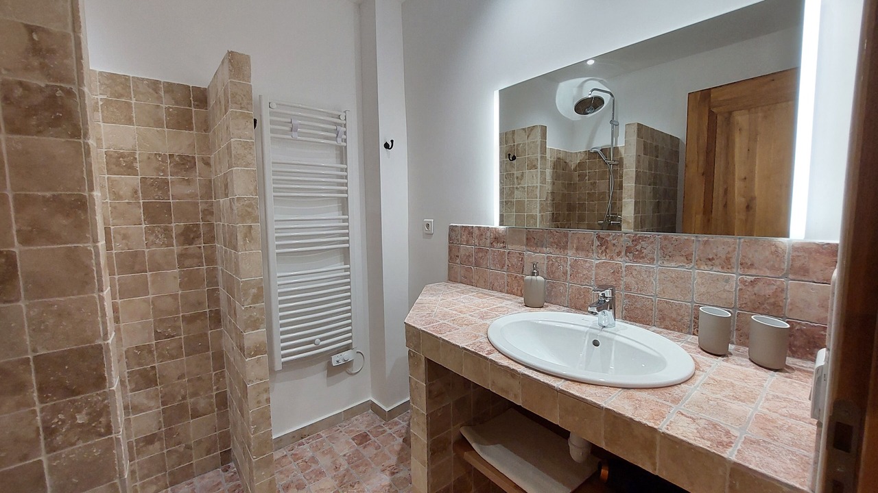 Photo of Bathroom in Saint-Etienne-du-Gres