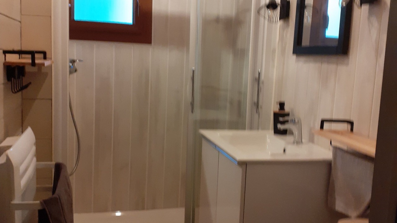 Photo of Bathroom in Prenovel