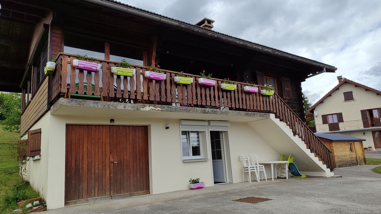 Photo of Outdoor in Prenovel