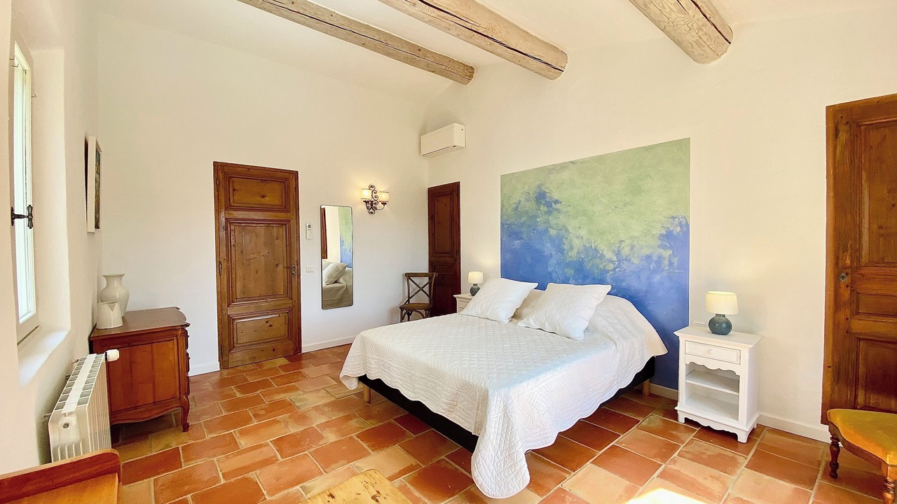 Photo of Bedroom in Goult