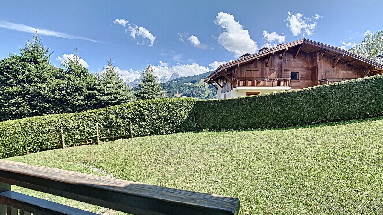 Photo of Outdoor in Demi-Quartier