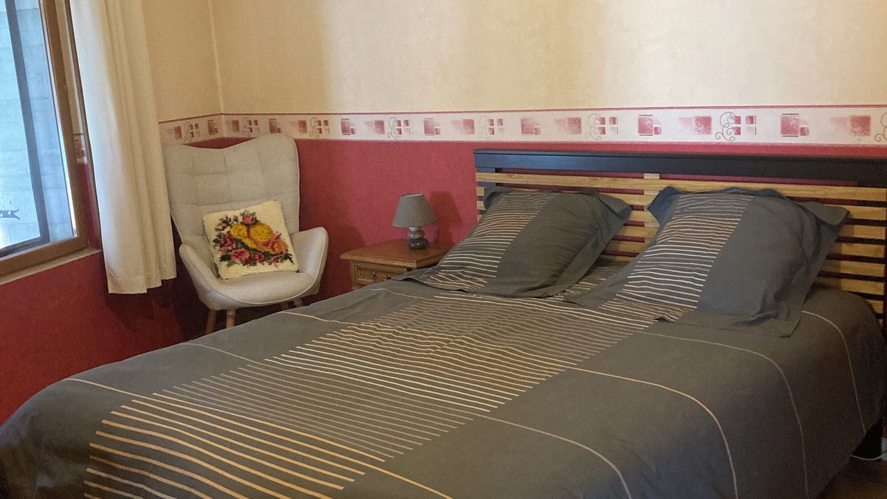 Photo of Bedroom in Cerdon