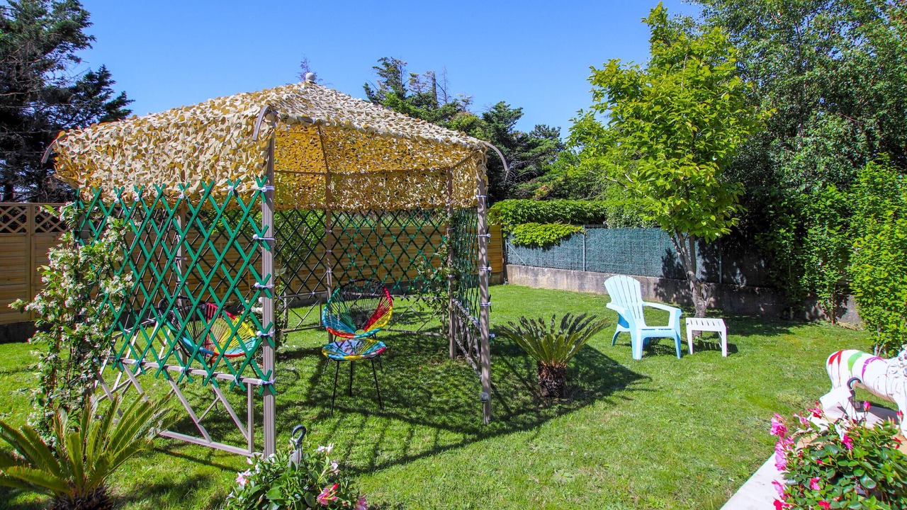 Photo of Others in Montelimar