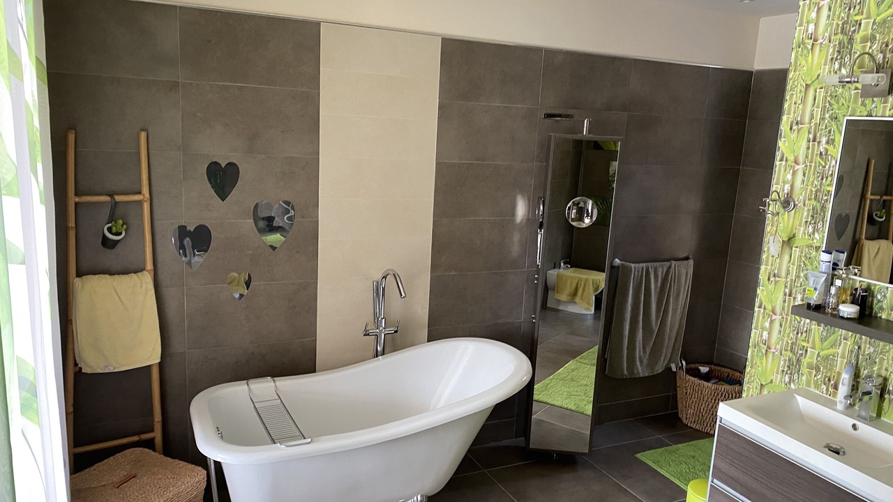 Photo of Bathroom in Cabrieres