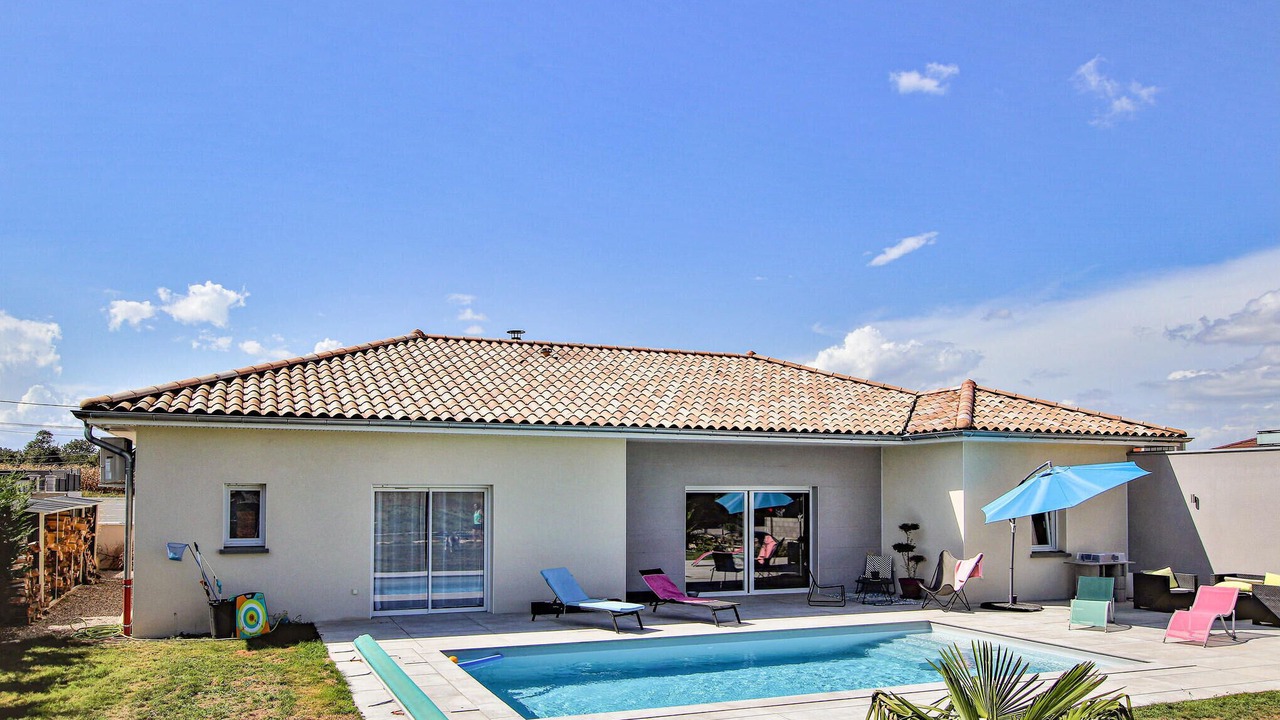 Photo of Outdoor in Pont-Eveque