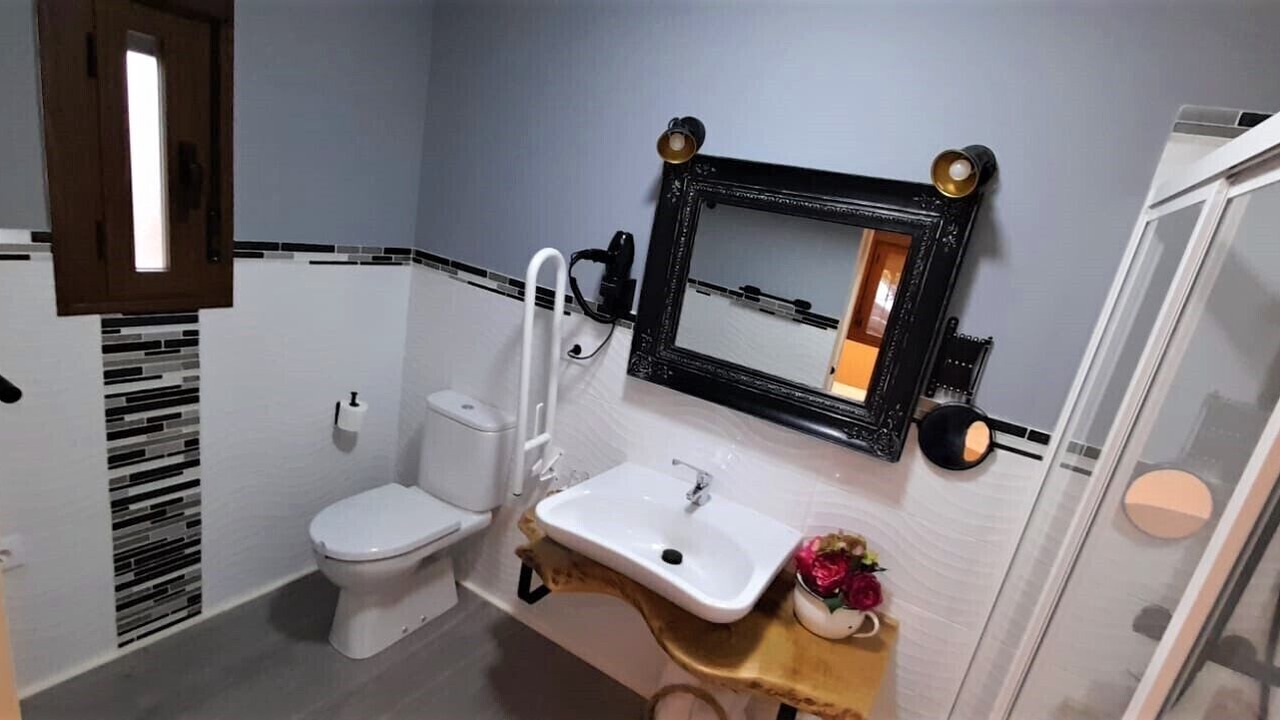Photo of Bathroom in Guijo de Santa Barbara