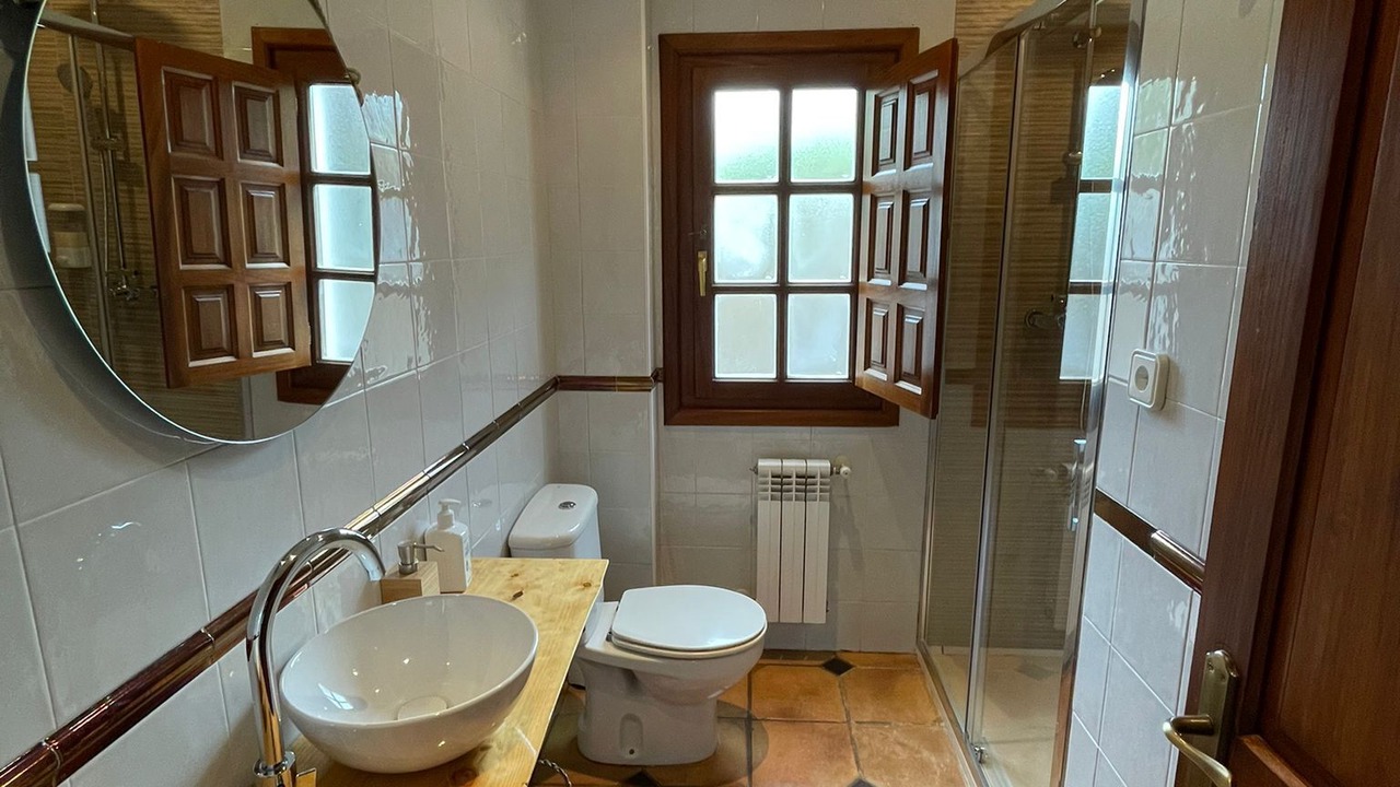 Photo of Bathroom in Villaescusa