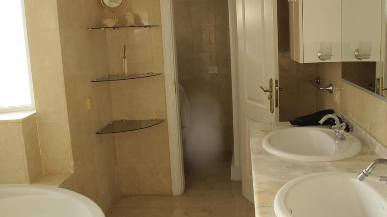 Photo of Bathroom in Callao Salvaje
