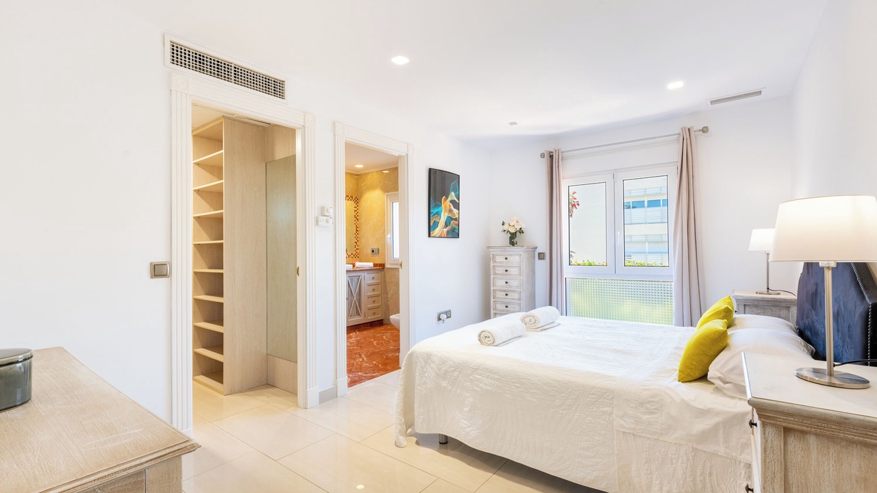 Photo of Bedroom in Guadalmar