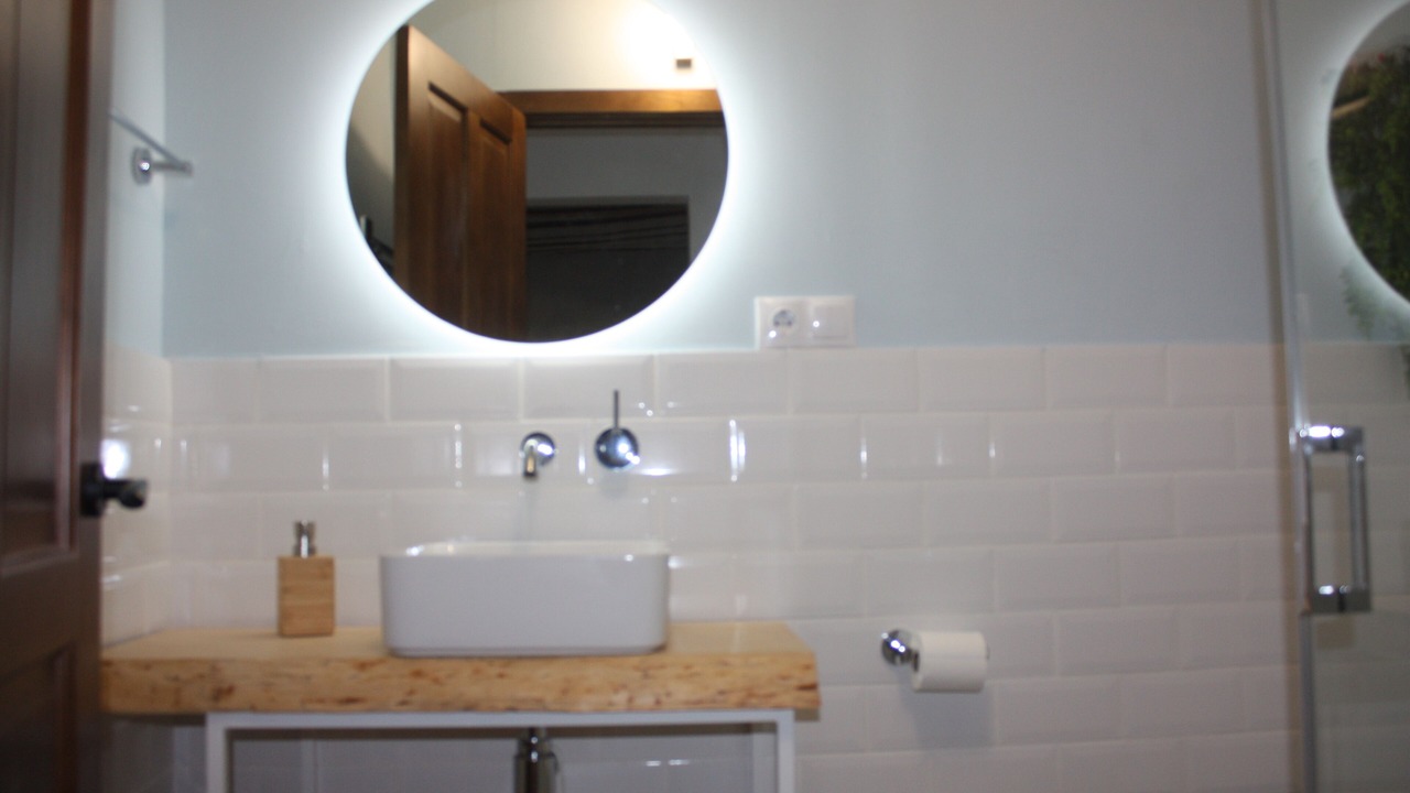 Photo of Bathroom in Sacedon