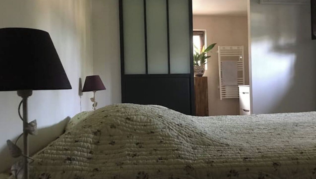 Photo of Bedroom in Saint-Saturnin-les-Avignon