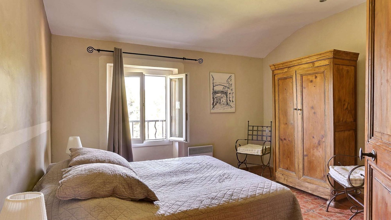 Photo of Bedroom in Entraigues-sur-la-Sorgue