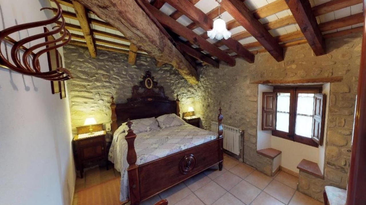 Photo of Bedroom in Santa Eulalia de Roncana