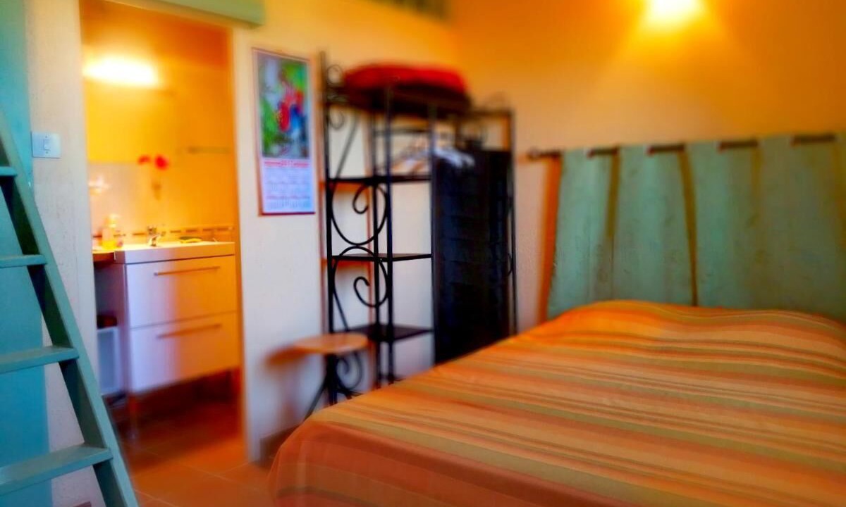 Photo of Bedroom in Quartier des Espesses