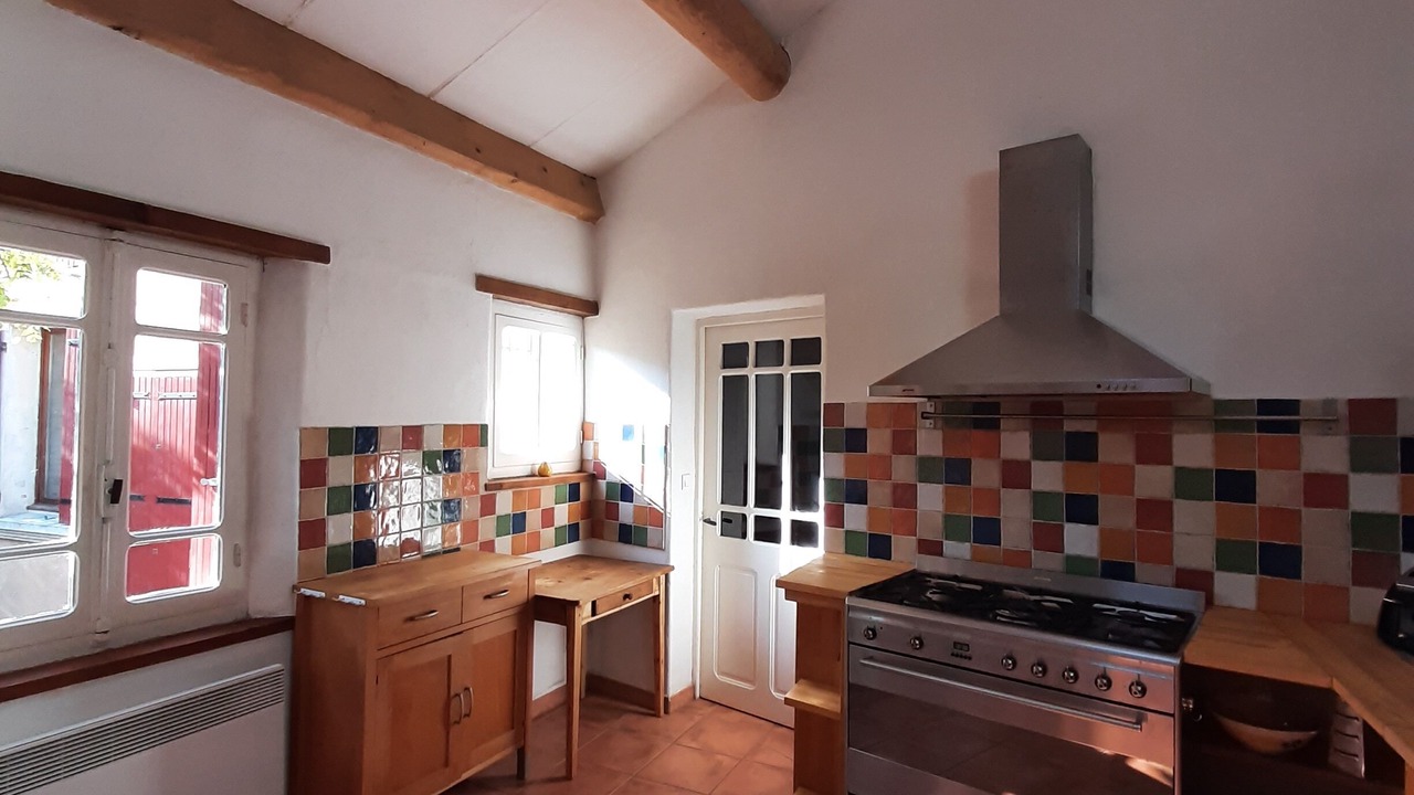 Photo of Kitchen in Saint-Andre-de-Roquepertuis