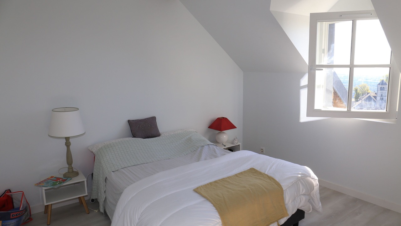 Photo of Bedroom in Chateau-Chalon