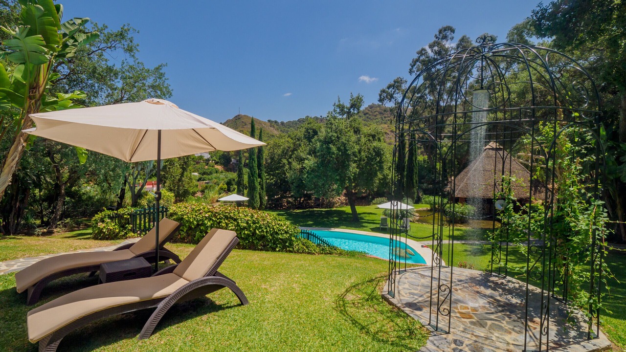 Photo of Outdoor in Coin