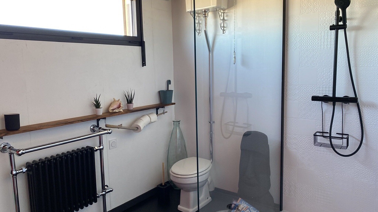 Photo of Bathroom in Marguerittes