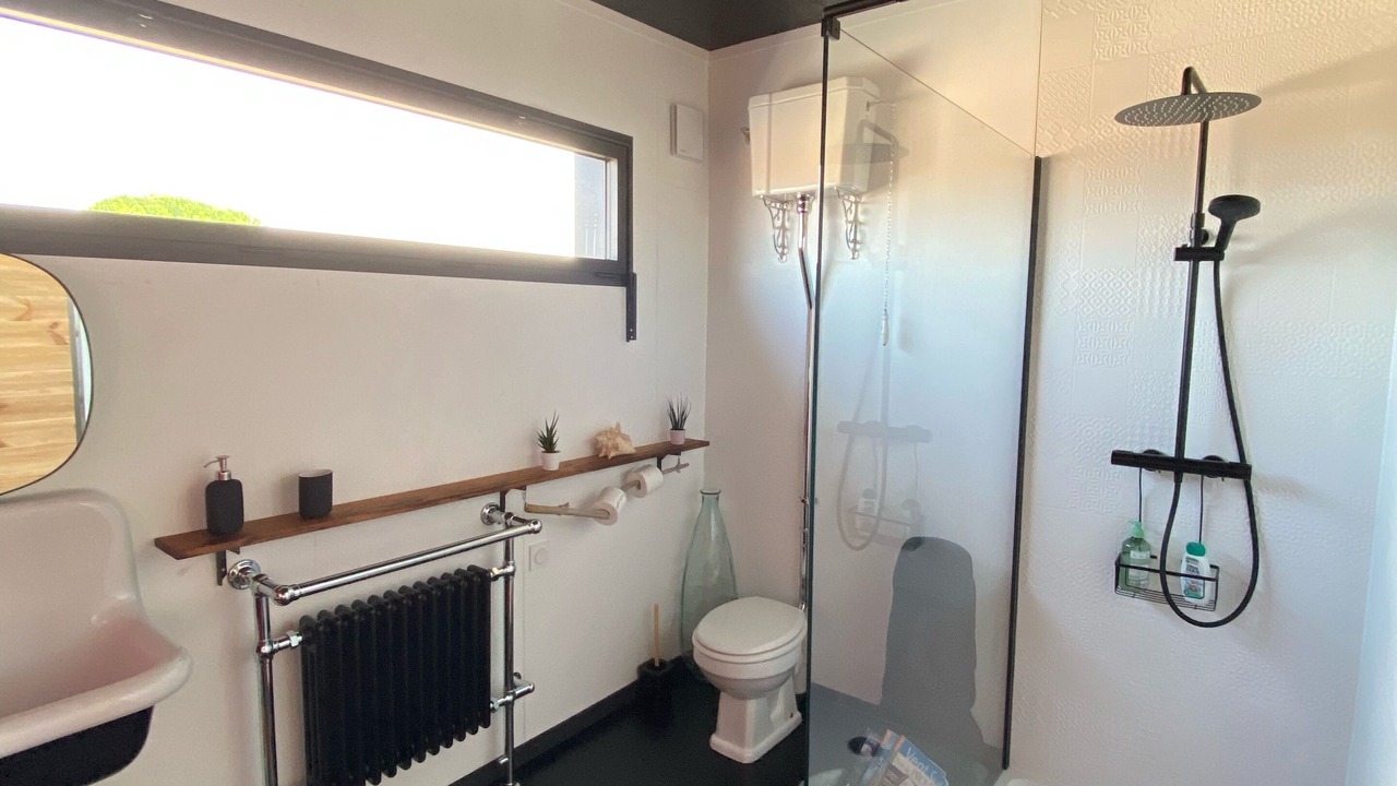 Photo of Bathroom in Marguerittes