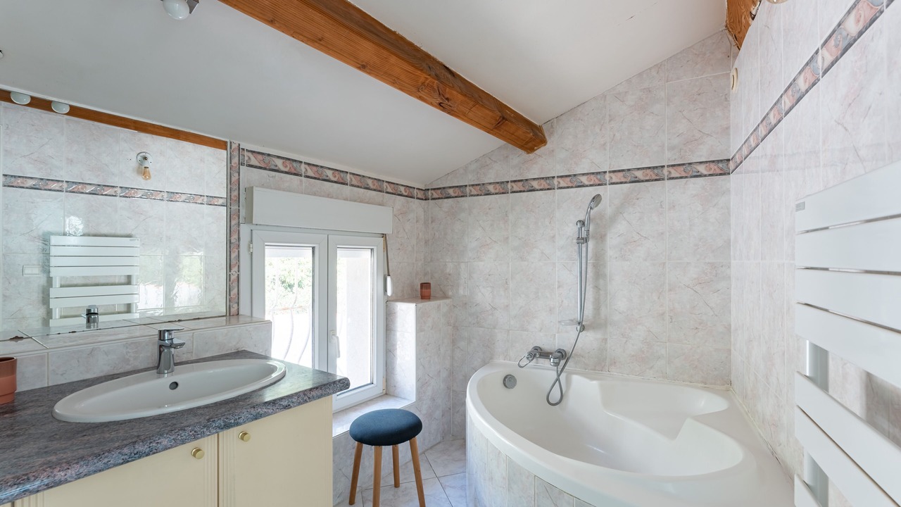 Photo of Bathroom in Endoume