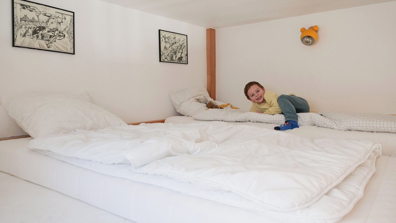 Photo of Bedroom in Campan