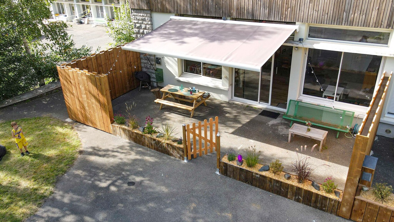 Photo of Outdoor in Campan