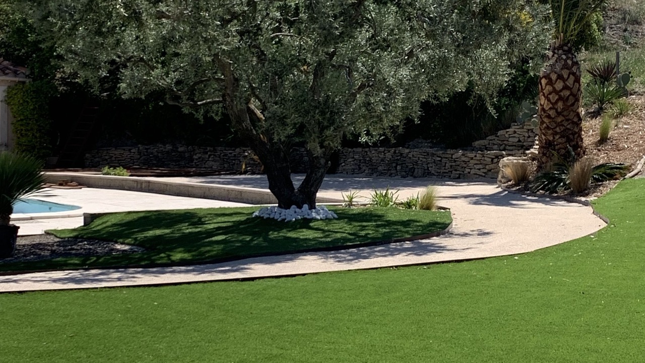 Photo of Outdoor in Saint-Saturnin-les-Avignon