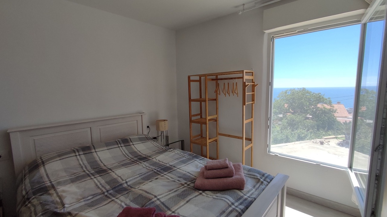 Photo of Bedroom in Oia