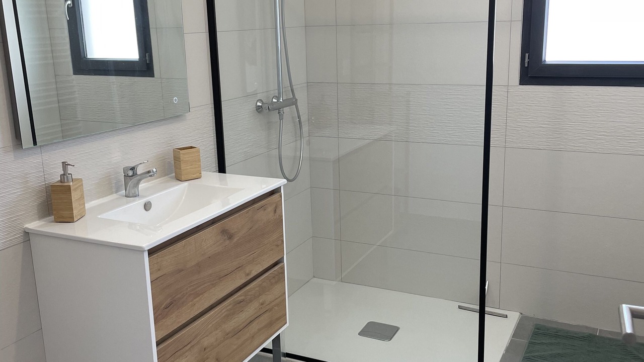 Photo of Bathroom in Molleges