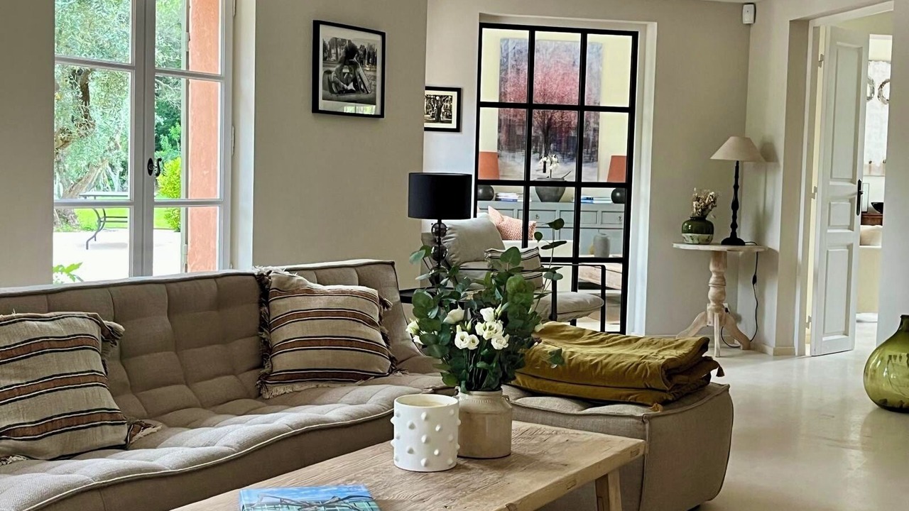 Photo of Livingroom in Saint-Etienne-du-Gres