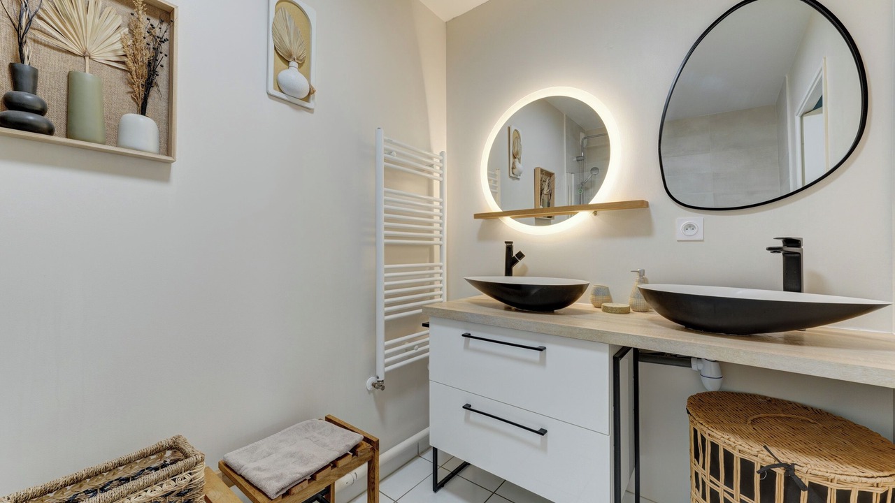 Photo of Bathroom in Saint-Priest