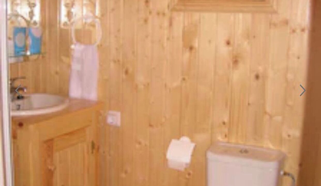 Photo of Bathroom in Orihuela del Tremedal