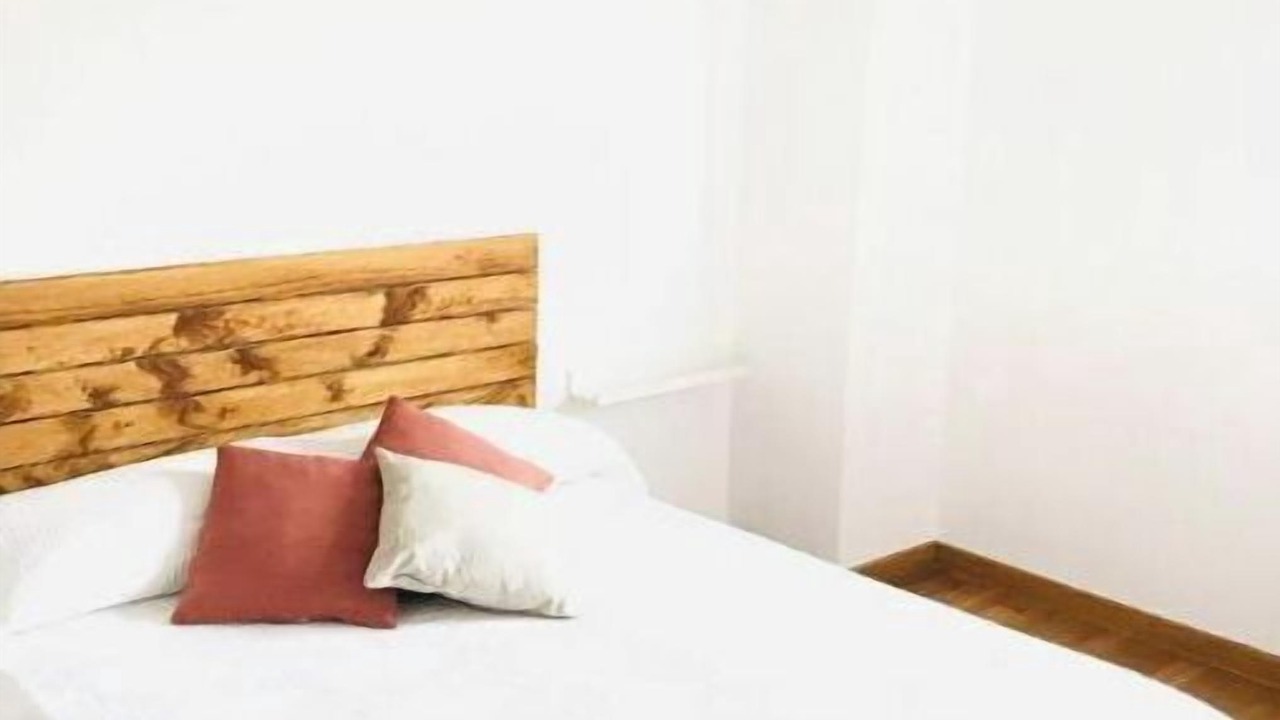 Photo of Bedroom in Viana