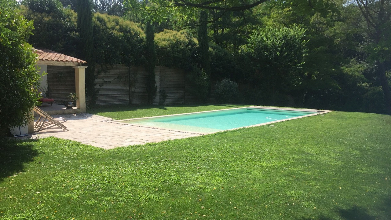 Photo of Outdoor in Simiane-Collongue