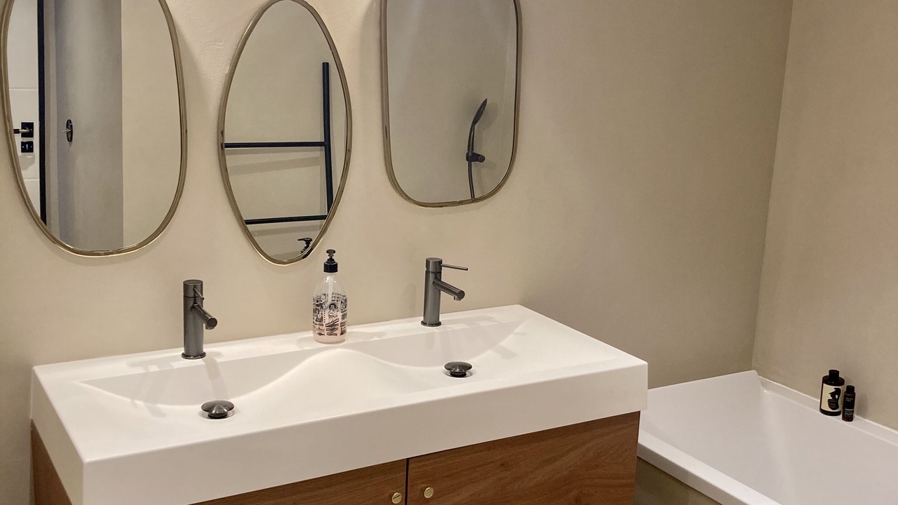Photo of Bathroom in Saint-Lambert