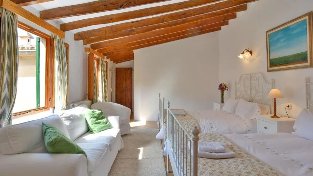 Photo of Bedroom in Banyalbufar