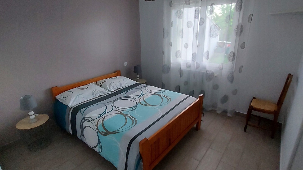 Photo of Bedroom in Montreal-la-Cluse